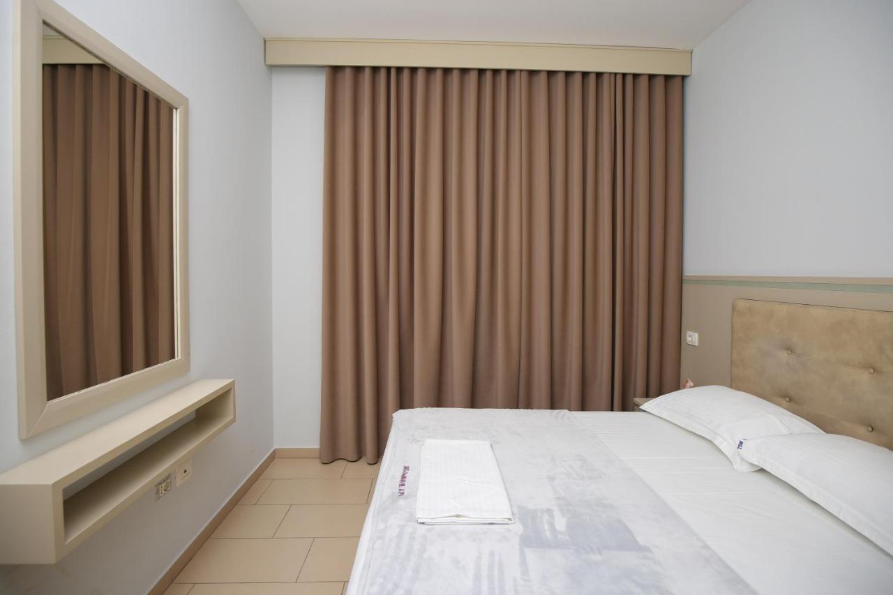 Diamond Hill Resort & Spa Vlorë Esterno foto