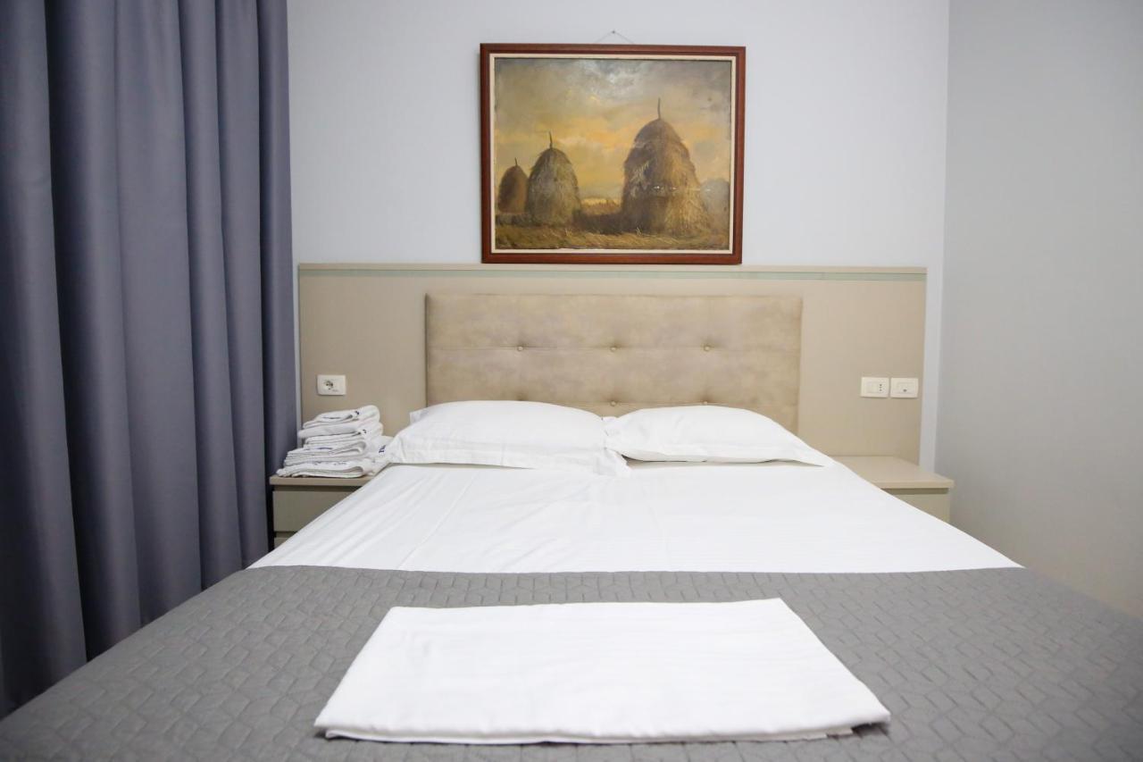 Diamond Hill Resort & Spa Vlorë Esterno foto